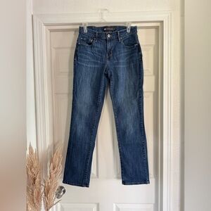 Levi’s 505 Straight Leg, Size 4, Medium - Dark Wash